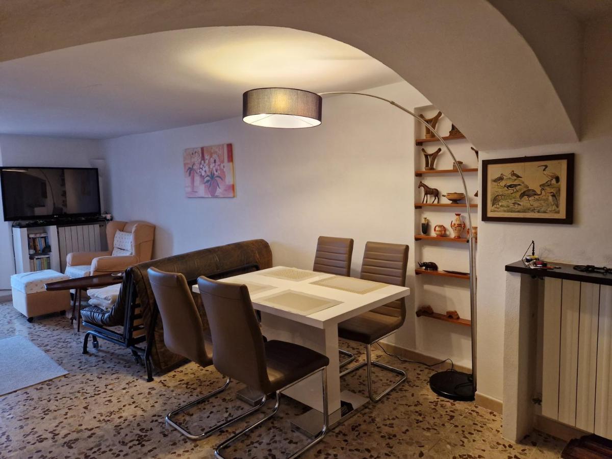 Ferienwohnung Casa Del Gufo Perinaldo Exterior foto