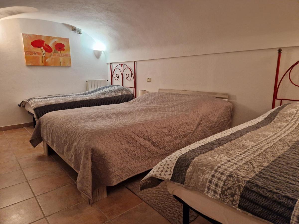 Ferienwohnung Casa Del Gufo Perinaldo Exterior foto